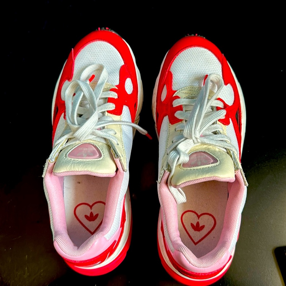 Adidas Originals Falcon EE3830 Pink/Red Torsion